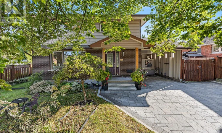 1243 Hawthorne Drive