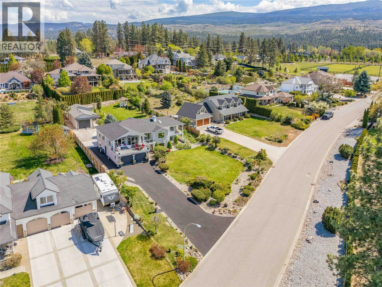 4325 Takla Road, Kelowna, BC, V1W 3C4