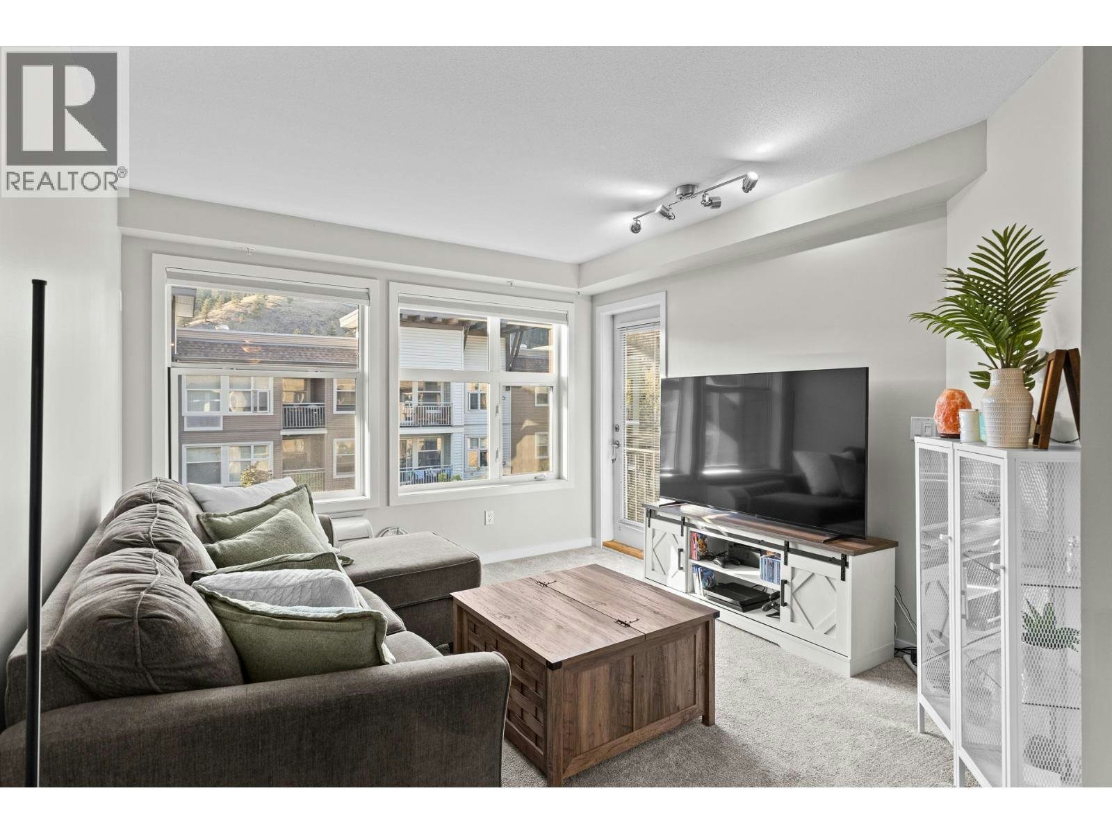 411-533 Yates Road, Kelowna, BC, V1V 2T8