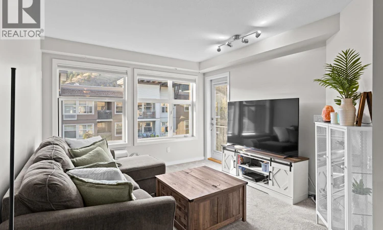 411-533 Yates Road