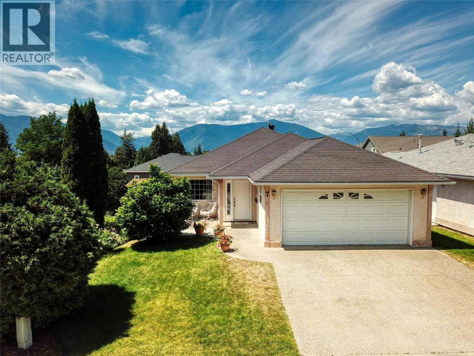 7-420 N 20th Avenue, Creston, BC, V0B 1G5