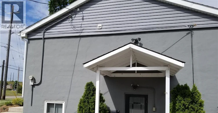 2-2176 Queensway Drive, Burlington, ON, L7R 3T1 - 2