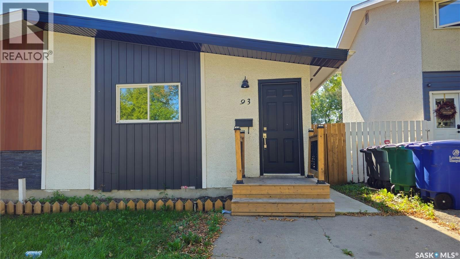 93 Davidson Crescent, Saskatoon, SK, S7L 4A2