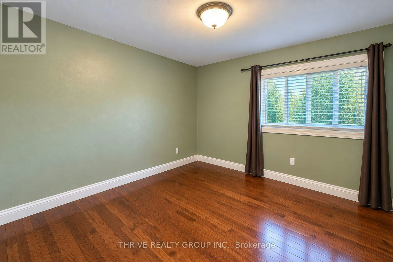 UPPER-562 Knights Hill Road, London, ON, N6J 3A2 - 14