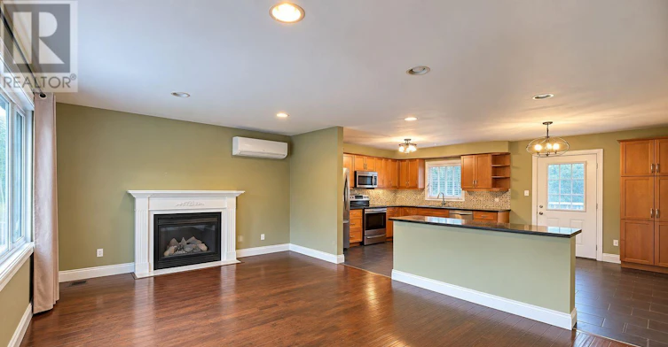 UPPER-562 Knights Hill Road, London, ON, N6J 3A2 - 4