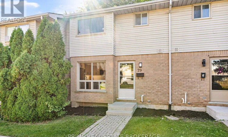 29-35 Waterman Avenue