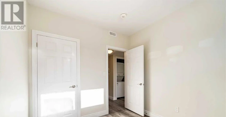 1-75 Hogarth Street, Oshawa, ON, L1H 1Y5 - 5