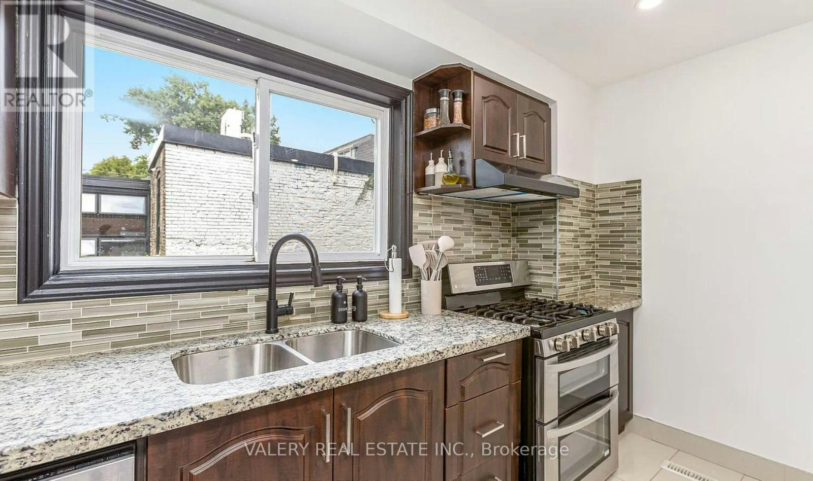 80 Saulter Street, Toronto, ON, M4M 2H7 - 4