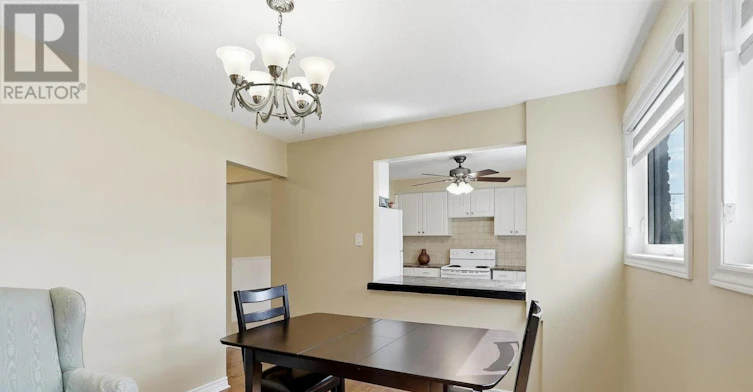 32 Henderson Drive, Aurora, ON, L4G 3L2 - 16