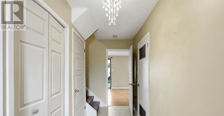 32 Henderson Drive, Aurora, ON, L4G 3L2 - 6