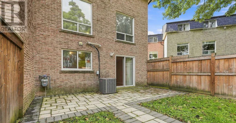 32 Henderson Drive, Aurora, ON, L4G 3L2 - 43