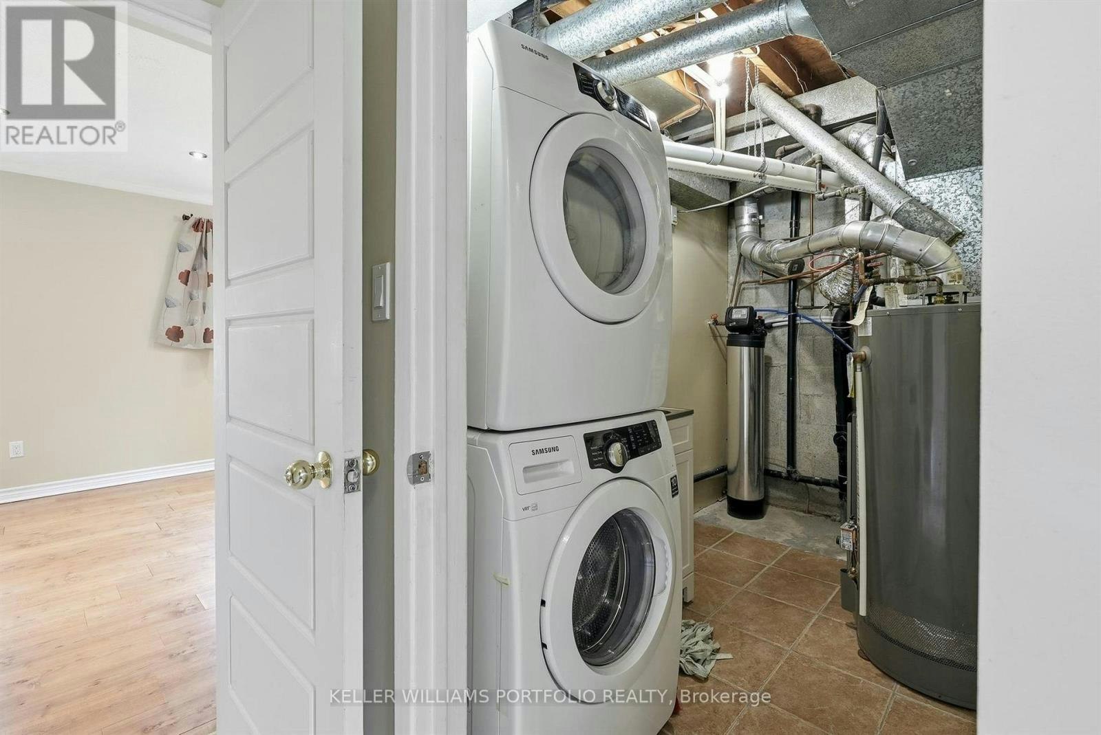 32 Henderson Drive, Aurora, ON, L4G 3L2 - 25
