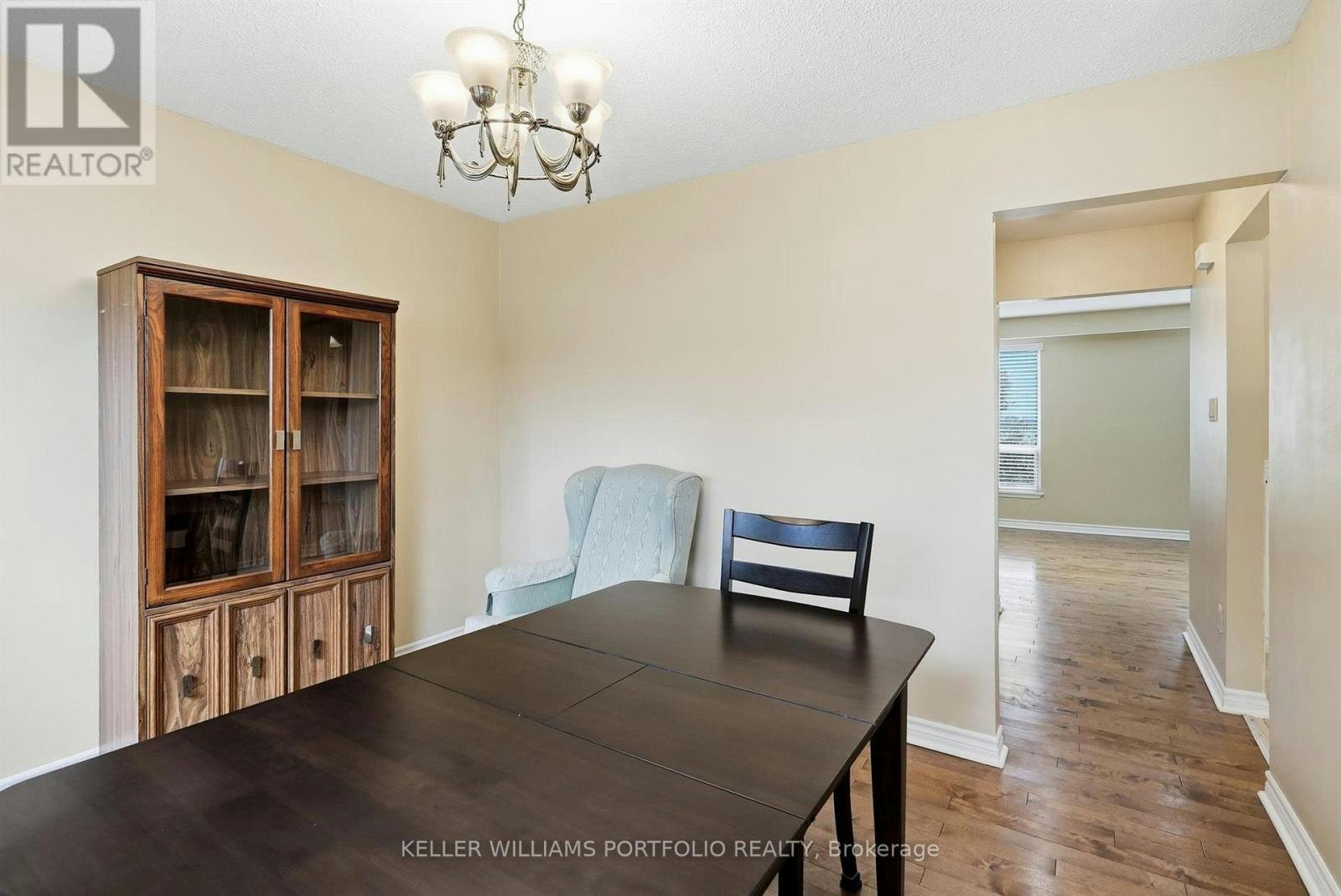 32 Henderson Drive, Aurora, ON, L4G 3L2 - 18