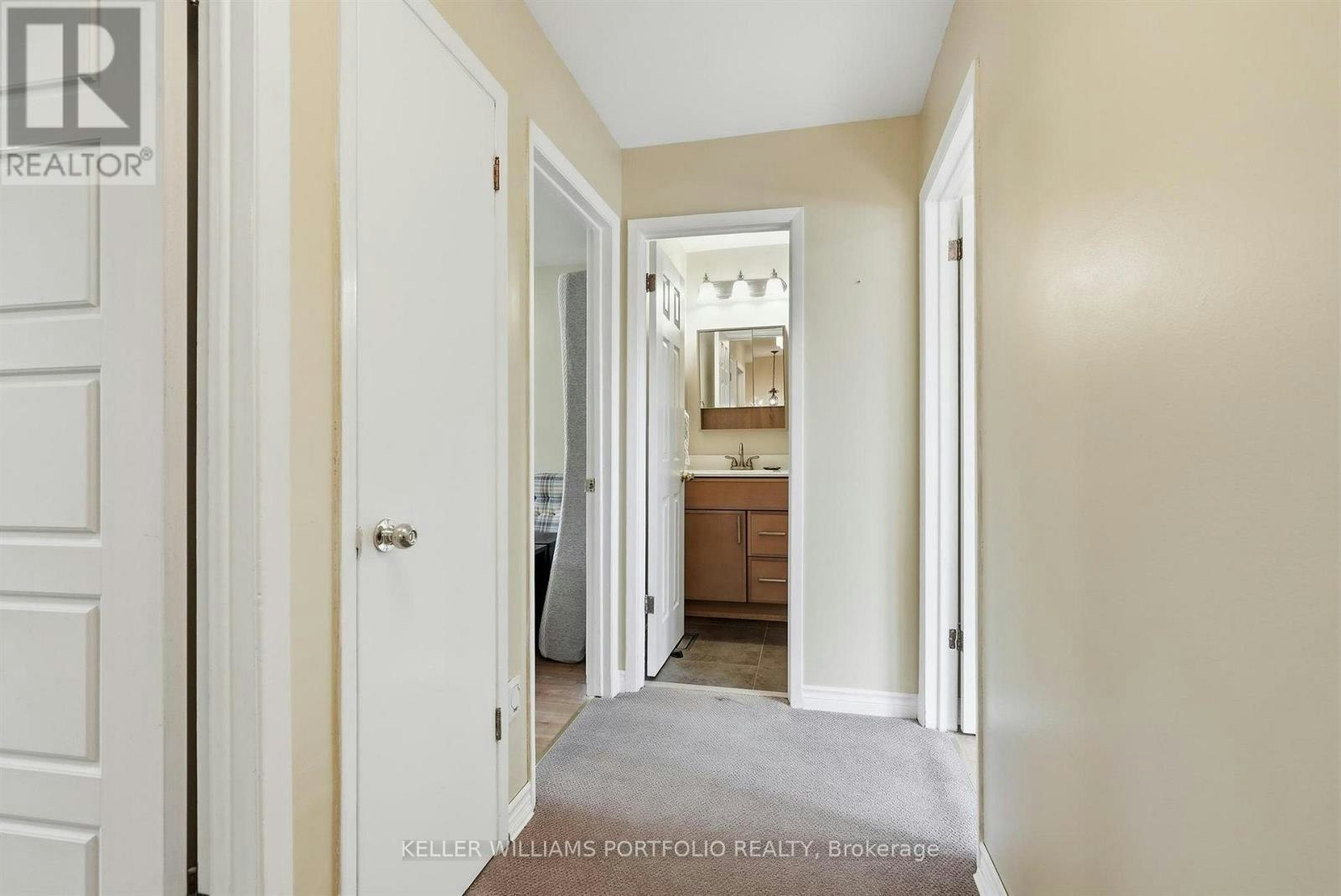 32 Henderson Drive, Aurora, ON, L4G 3L2 - 39