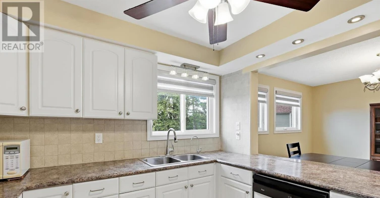 32 Henderson Drive, Aurora, ON, L4G 3L2 - 22
