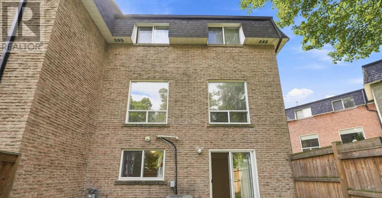 32 Henderson Drive, Aurora, ON, L4G 3L2 - 44