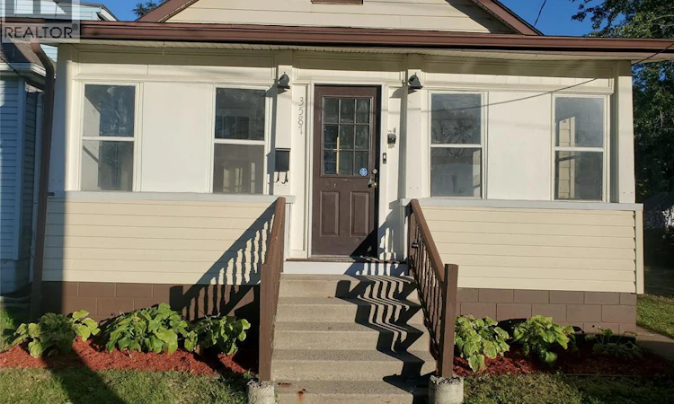3587 Bloomfield