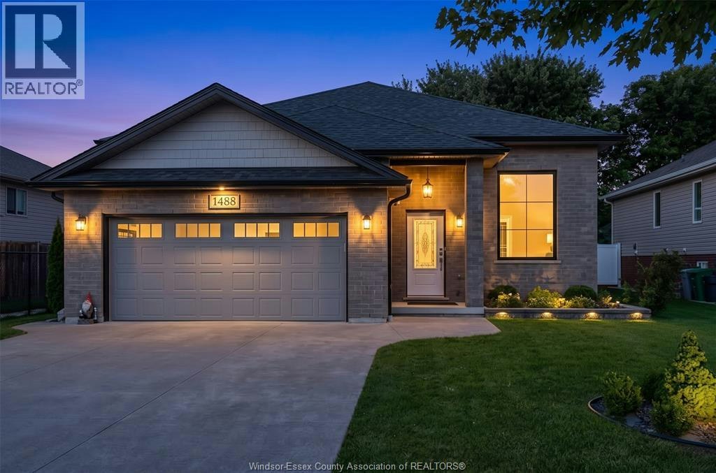1488 Harrison Street, Lasalle, ON, N9H 0E1
