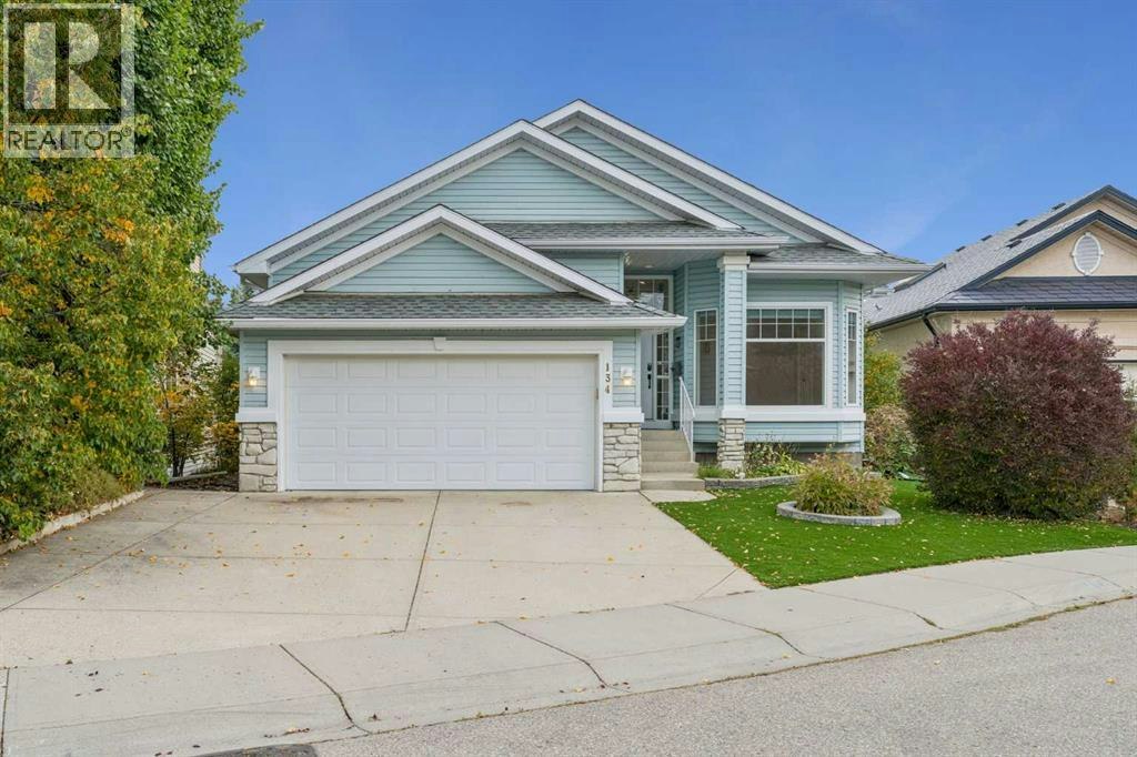 134 Valley Glen Heights NW, Calgary, AB, T3B 5S8
