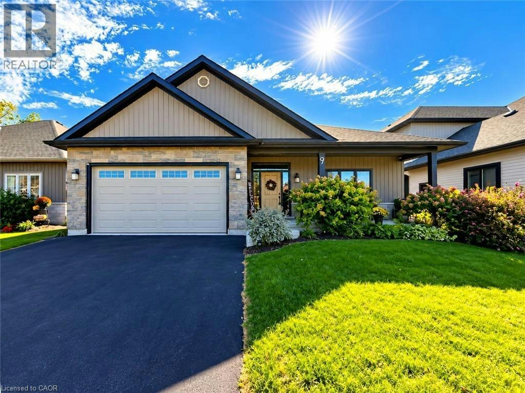 9 Postma Drive, Cayuga, ON, N1A 0B2