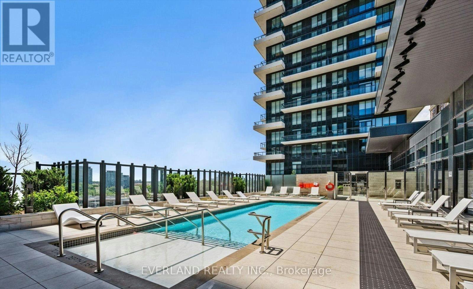 443-20 Inn ON The Park Drive, Toronto, ON, M3C 0P8 - 11