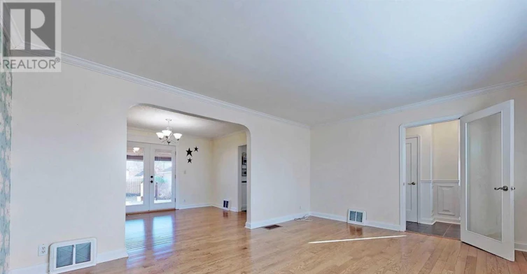 135 Highland Avenue, Oshawa, ON, L1H 6A5 - 4