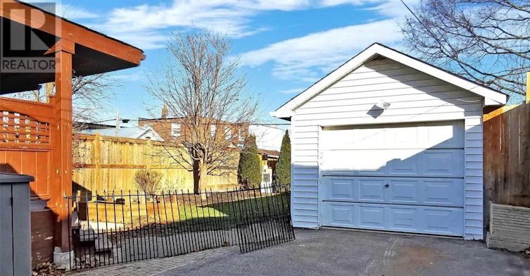 135 Highland Avenue, Oshawa, ON, L1H 6A5 - 40