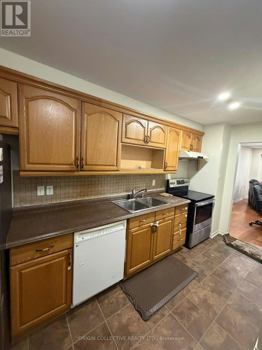 10 Moonbeam Grove S, Toronto, ON, M1B 2T5 - 11