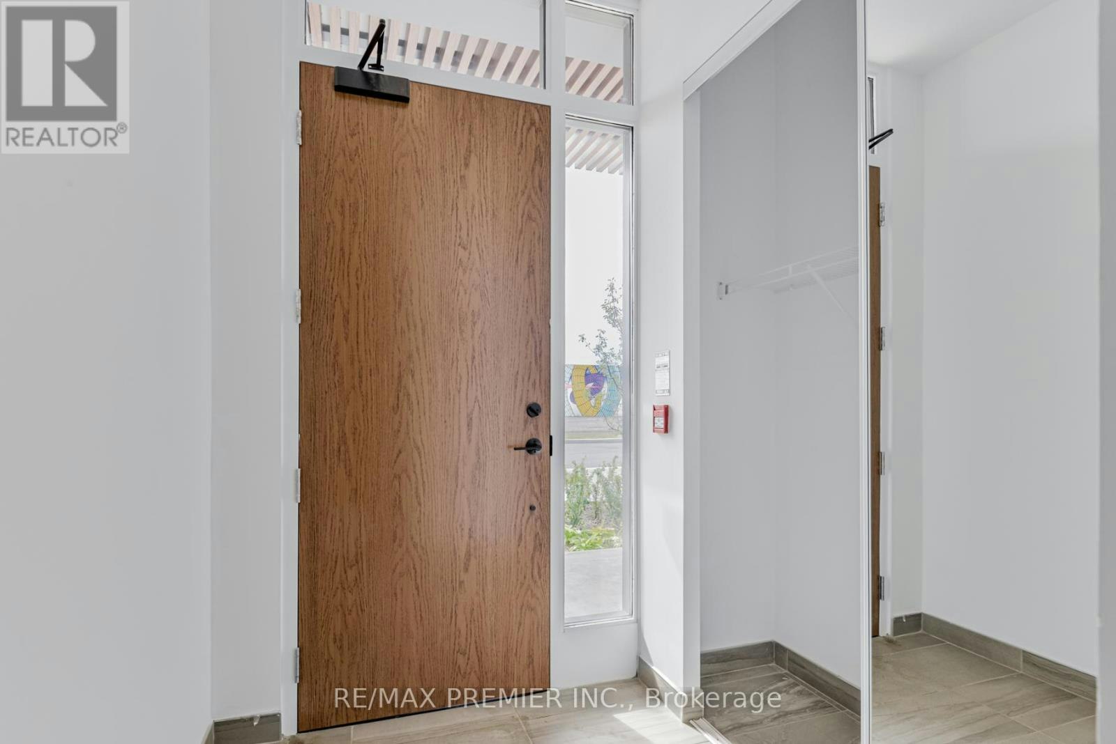 TH17-7 Buttermill Avenue, Vaughan, ON, L4K 0M5 - 3