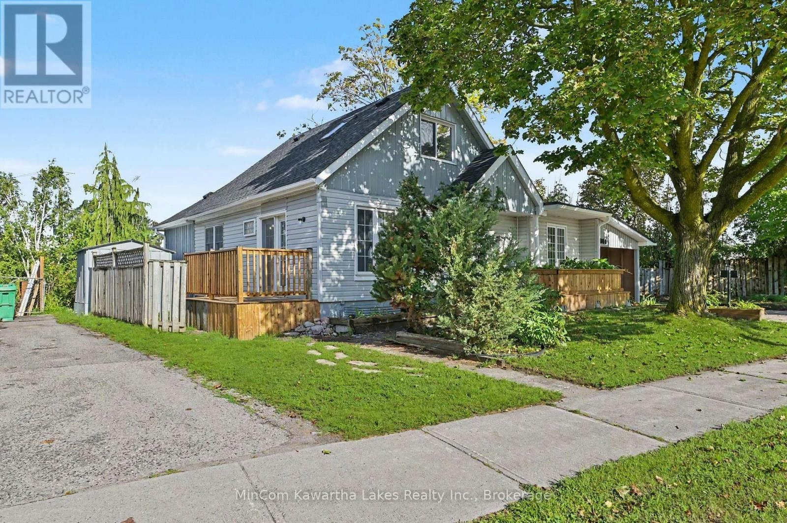 811 Morphet Avenue, Peterborough, ON, K9J 2X7 - 4