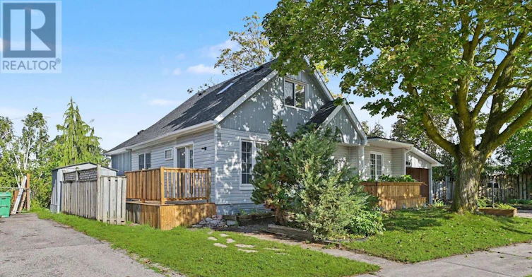 811 Morphet Avenue, Peterborough, ON, K9J 2X7 - 4