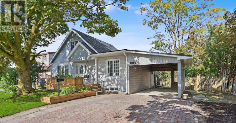 811 Morphet Avenue, Peterborough, ON, K9J 2X7 - 3