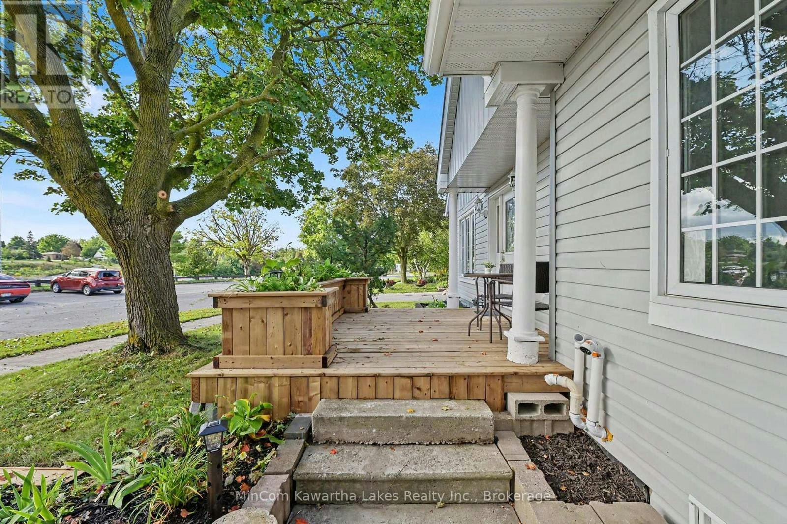 811 Morphet Avenue, Peterborough, ON, K9J 2X7 - 6