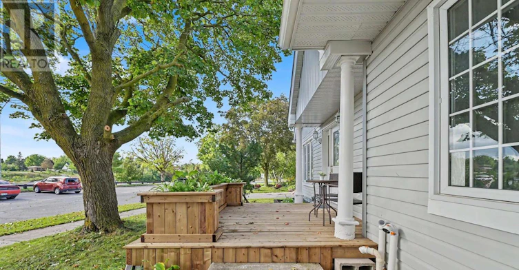 811 Morphet Avenue, Peterborough, ON, K9J 2X7 - 6