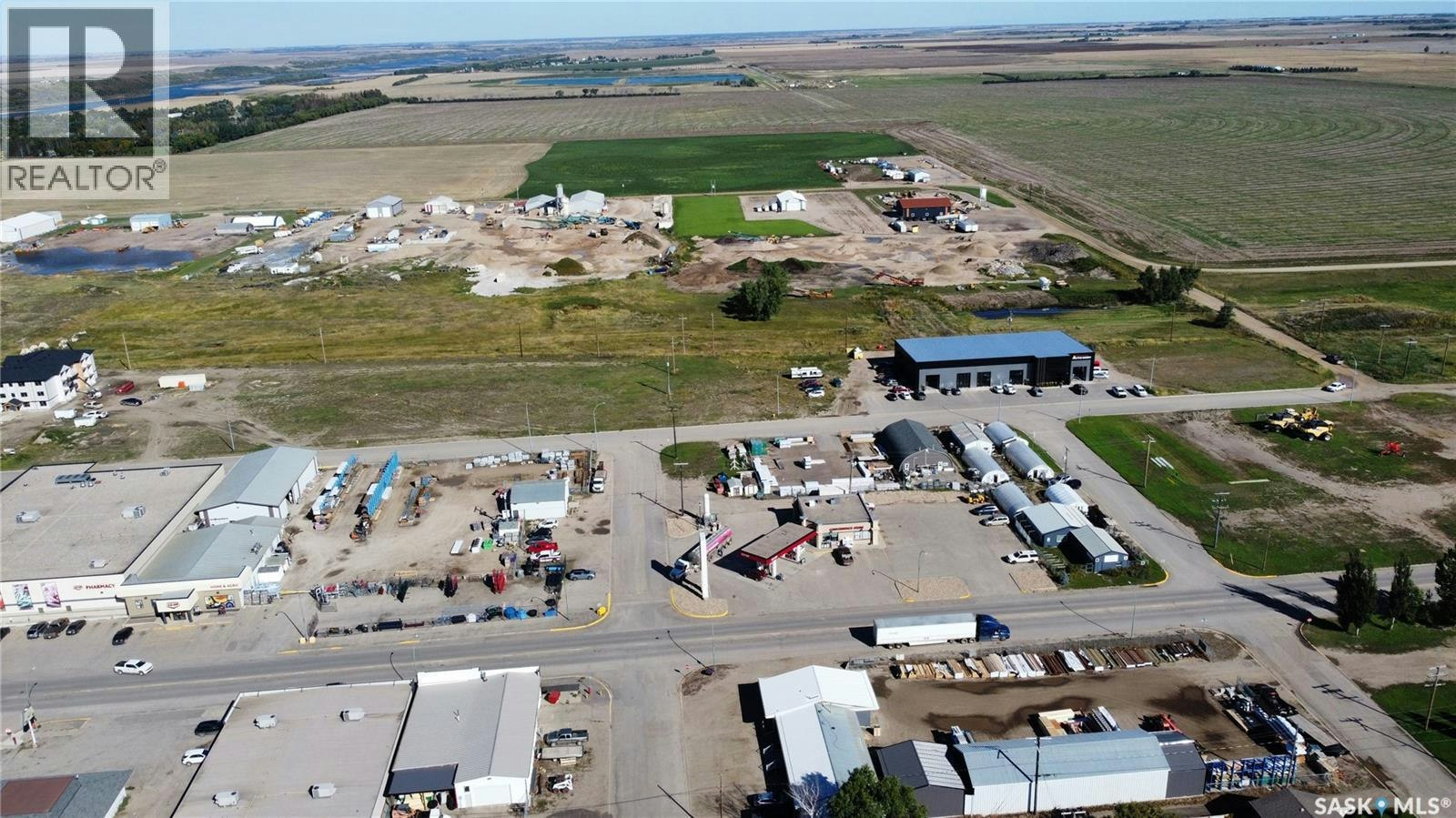 410 Railway Avenue E, Outlook, SK, S0L 2N0