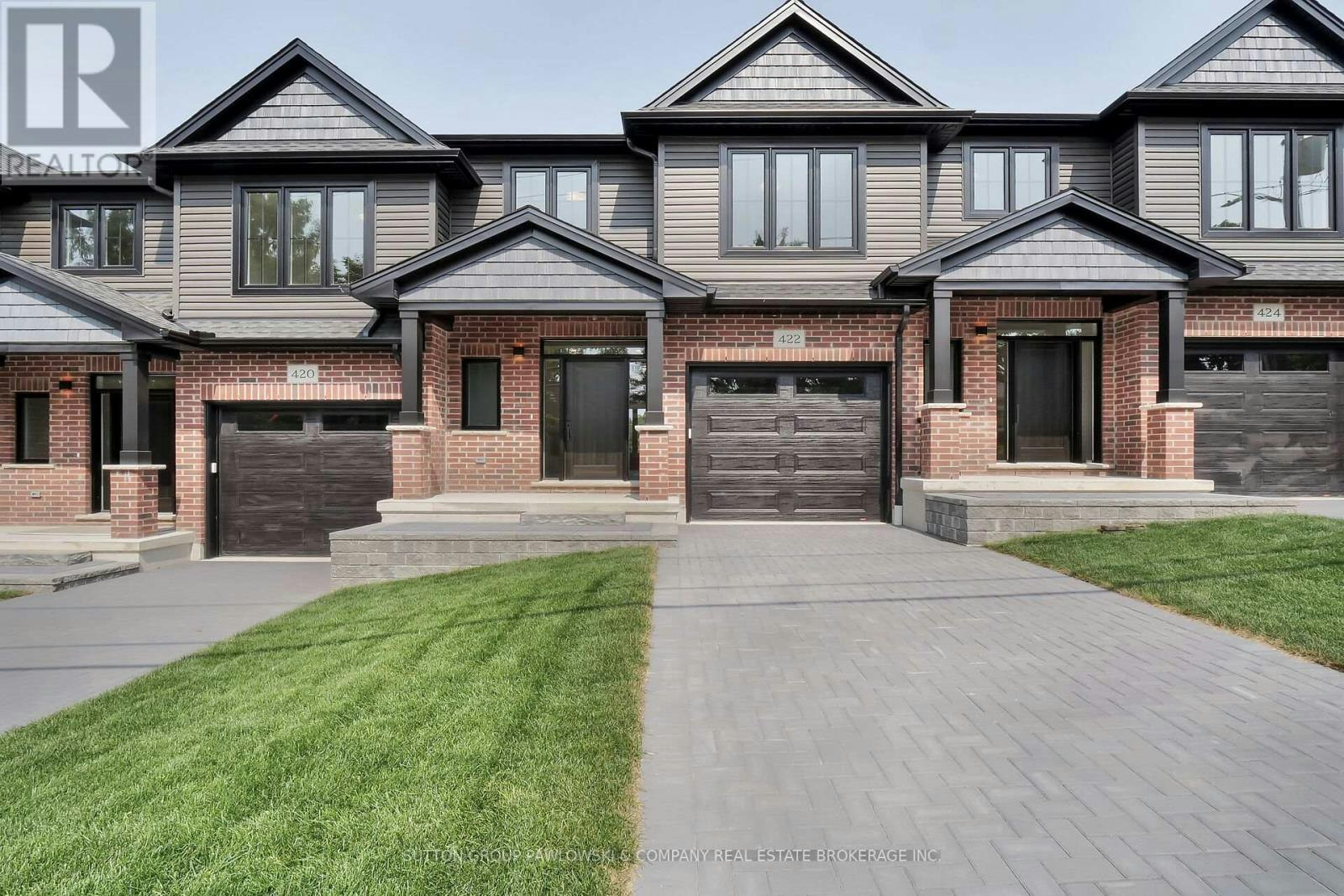 422 Old Wonderland Road