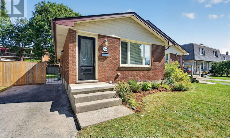 86 St Clair Crescent