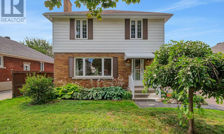 550 Wolffdale Crescent