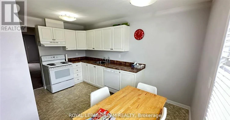 103-3520 Downpatrick Road, Ottawa, ON, K1V 8T4 - 12