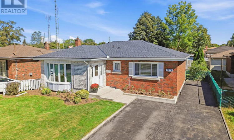7771 Wilson Crescent