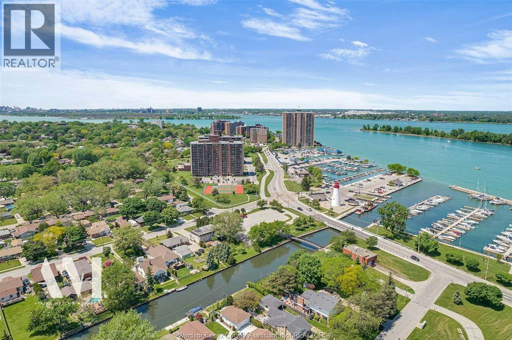 1362 Elsmere, Windsor, ON, N8X 4G8 - 31
