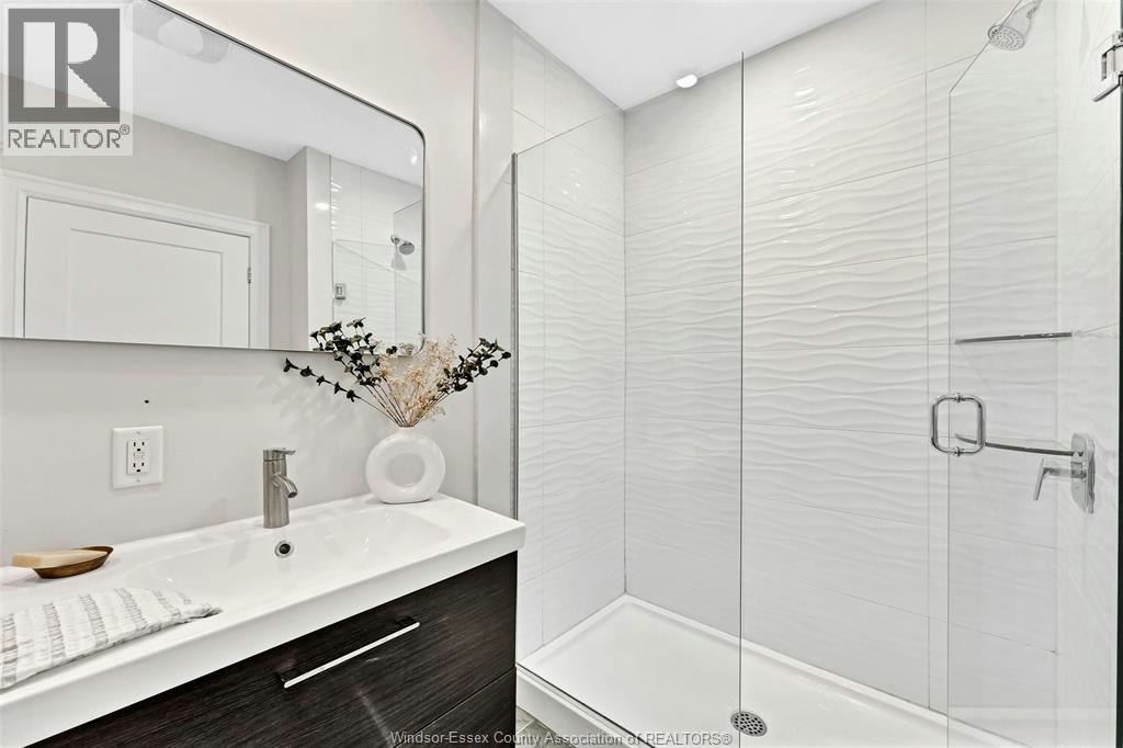 1362 Elsmere, Windsor, ON, N8X 4G8 - 18