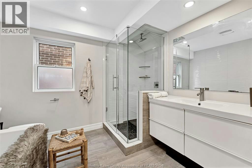 1362 Elsmere, Windsor, ON, N8X 4G8 - 22