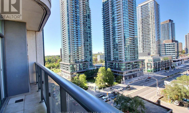 515-33 Empress Avenue