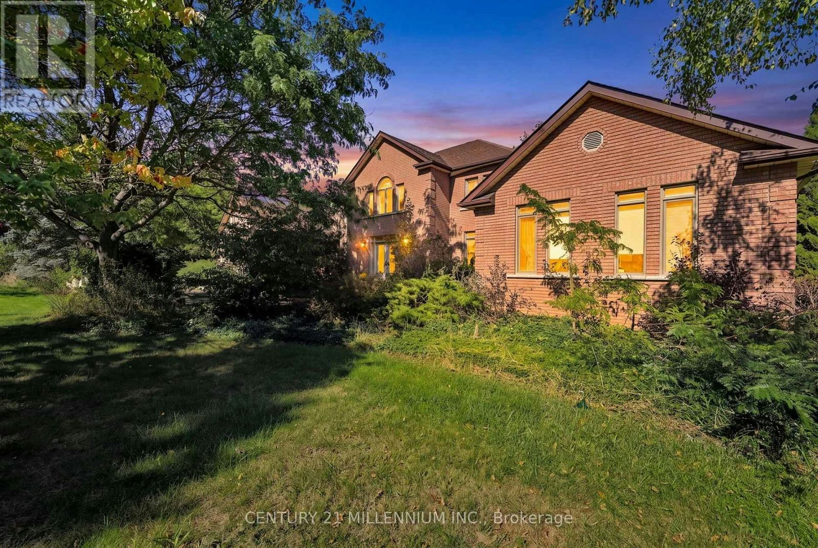 16 Tanglewood Drive, Caledon, ON, L7K 0K6