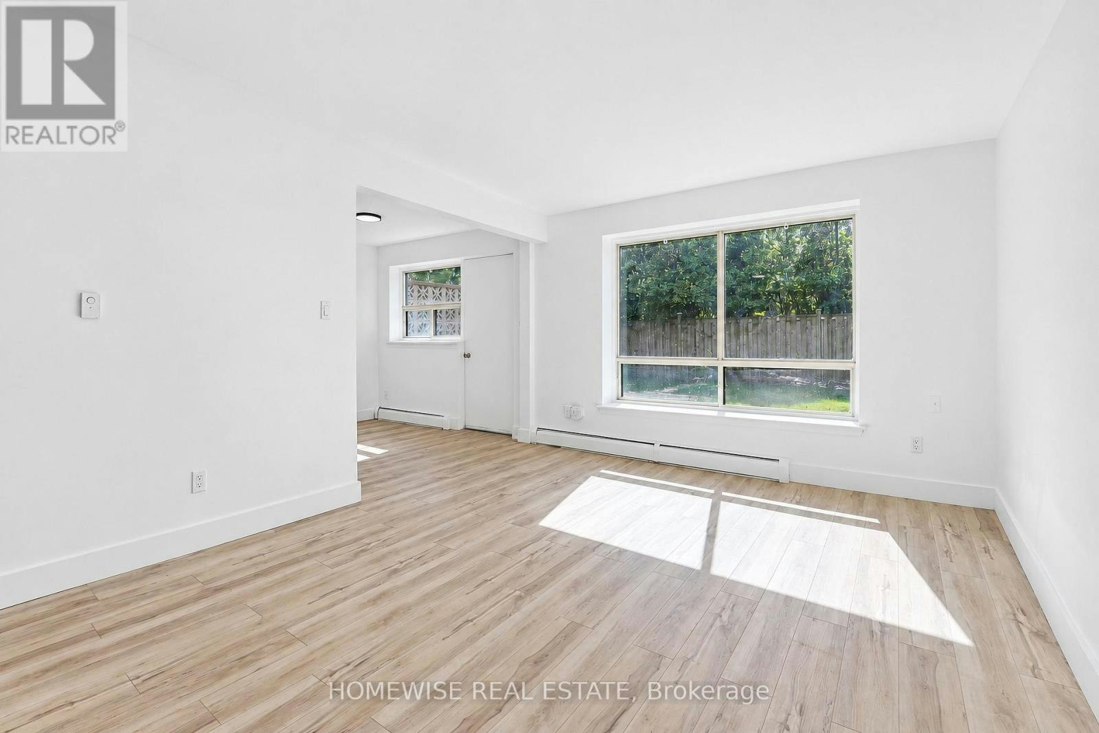 4-45 Swordbill Drive, Toronto, ON, M9A 4V3 - 4