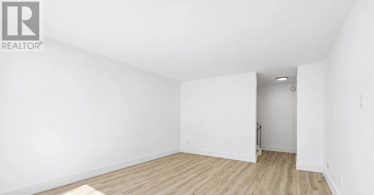 22-35 Swordbill Drive, Toronto, ON, M9A 4V3 - 5