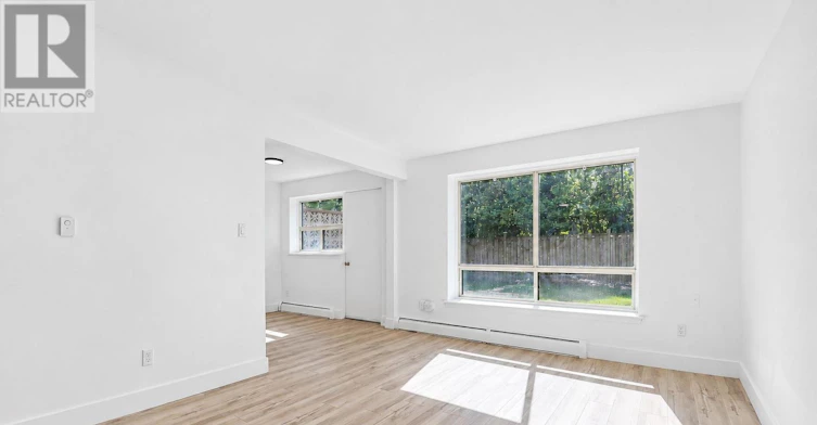 22-35 Swordbill Drive, Toronto, ON, M9A 4V3 - 4