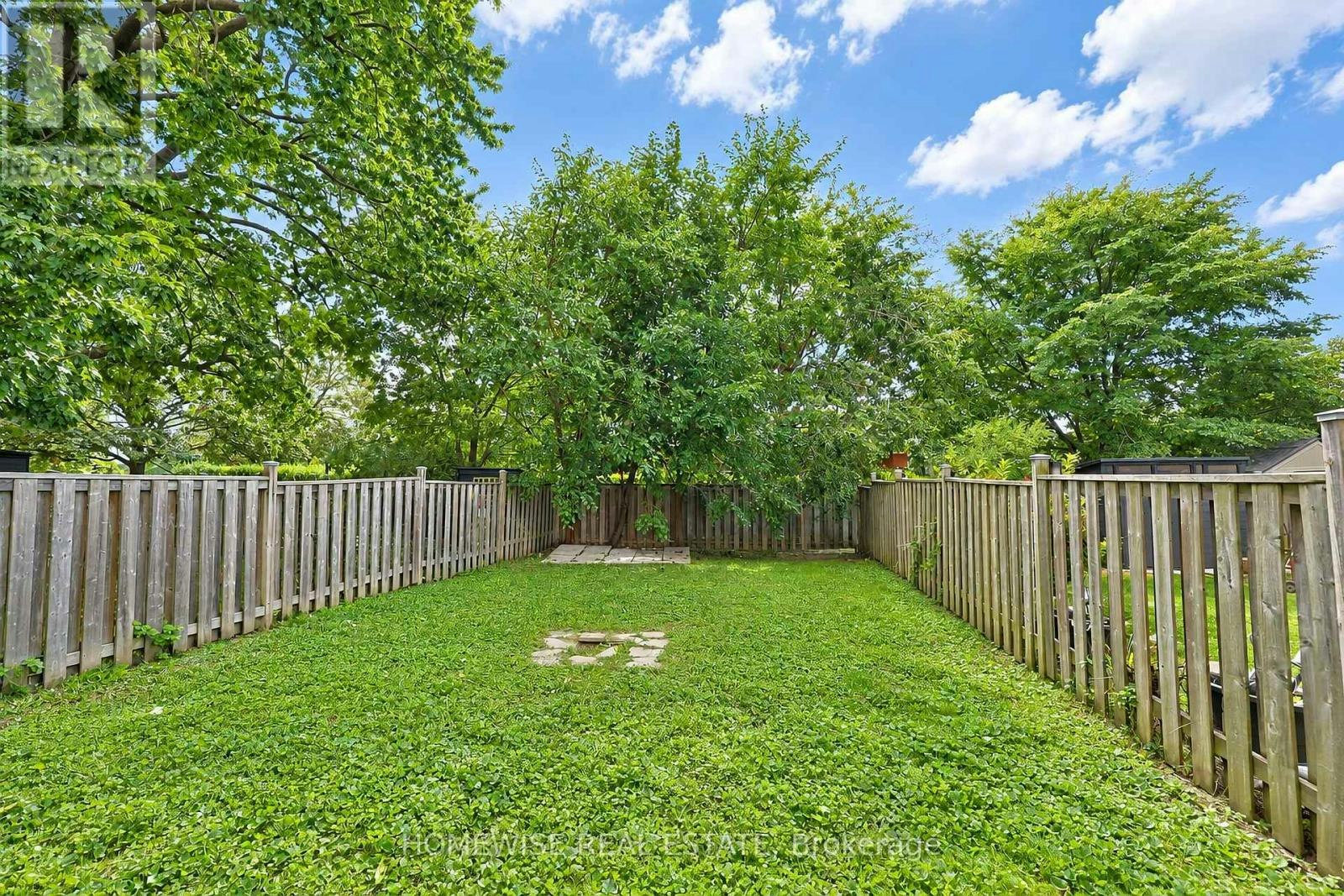 22-35 Swordbill Drive, Toronto, ON, M9A 4V3 - 32