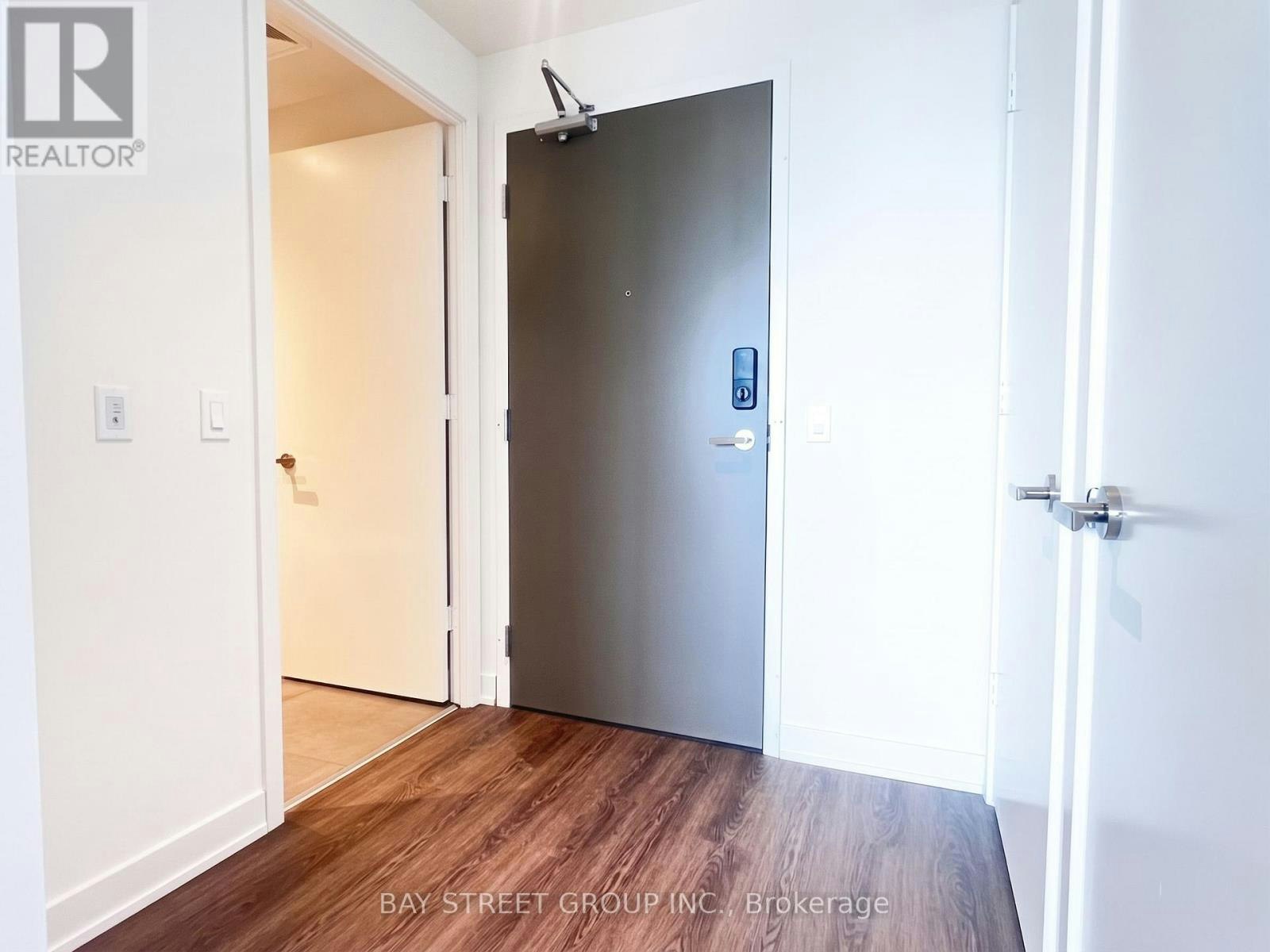 7404-448 Burnhamthorpe Road W, Mississauga, ON, L5B 0R4 - 3